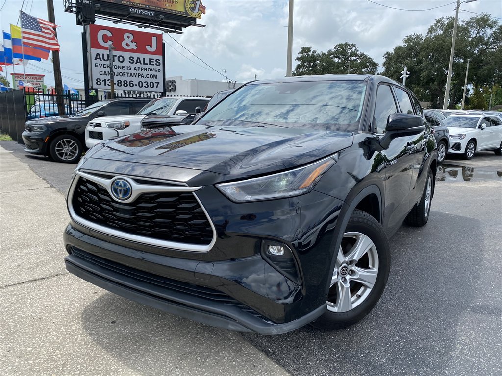2021 Toyota Highlander - $26,999