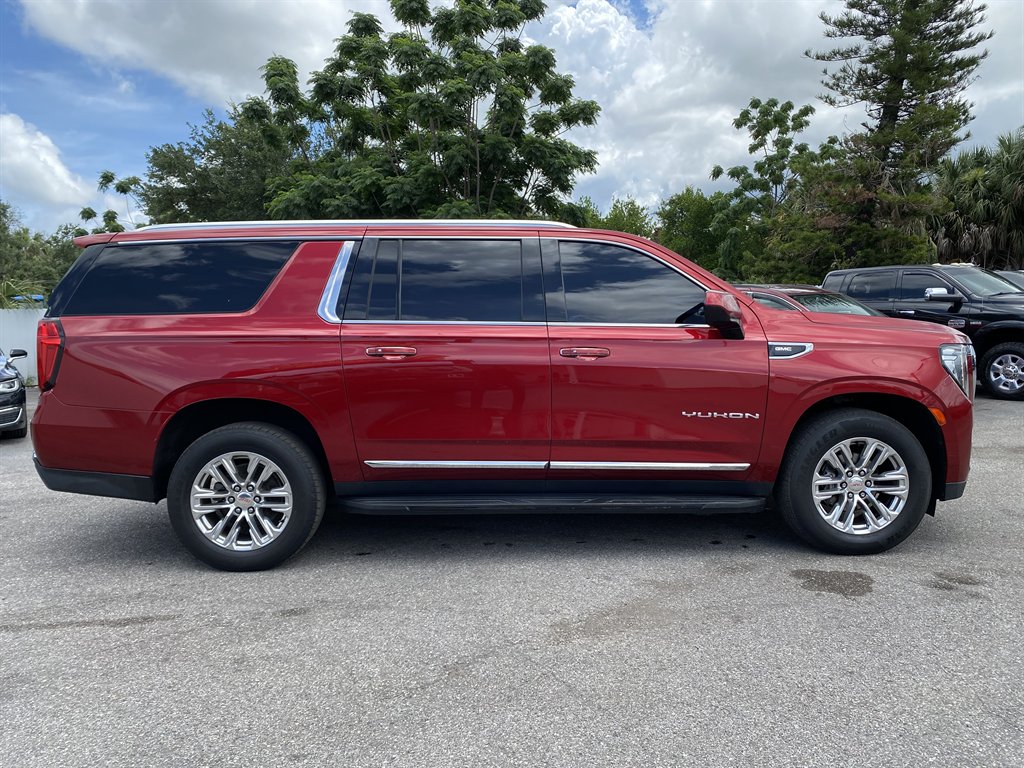 2021 GMC Yukon - $32,999