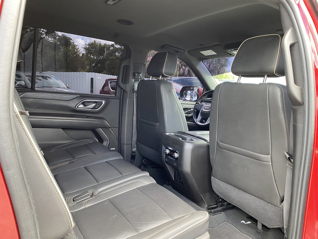 2021 GMC Yukon - $32,999