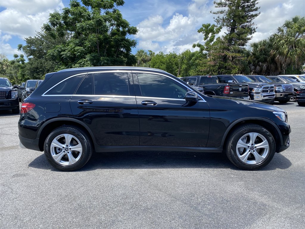 2018 Mercedes-Benz C-Class - $17,999