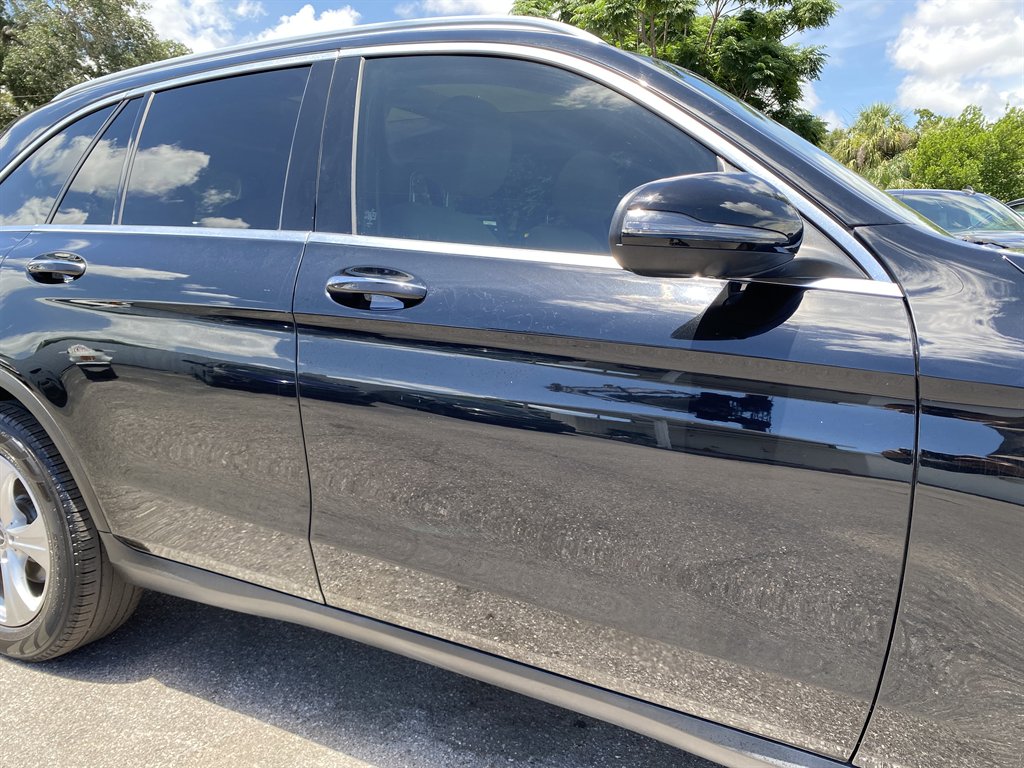 2018 Mercedes-Benz C-Class - $17,999