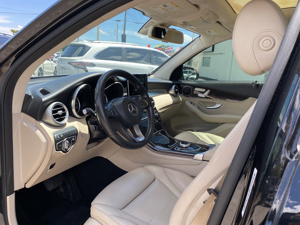 2018 Mercedes-Benz C-Class - $17,999