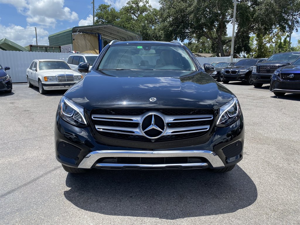 2018 Mercedes-Benz C-Class - $17,999