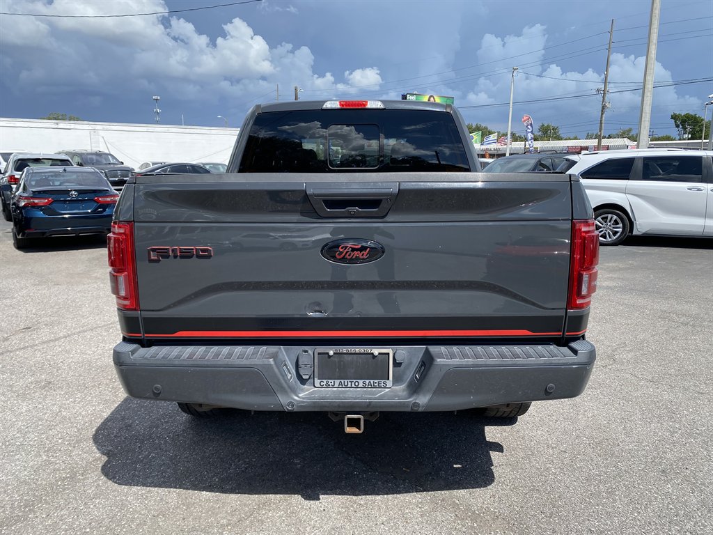 2016 Ford F150 - $23,999