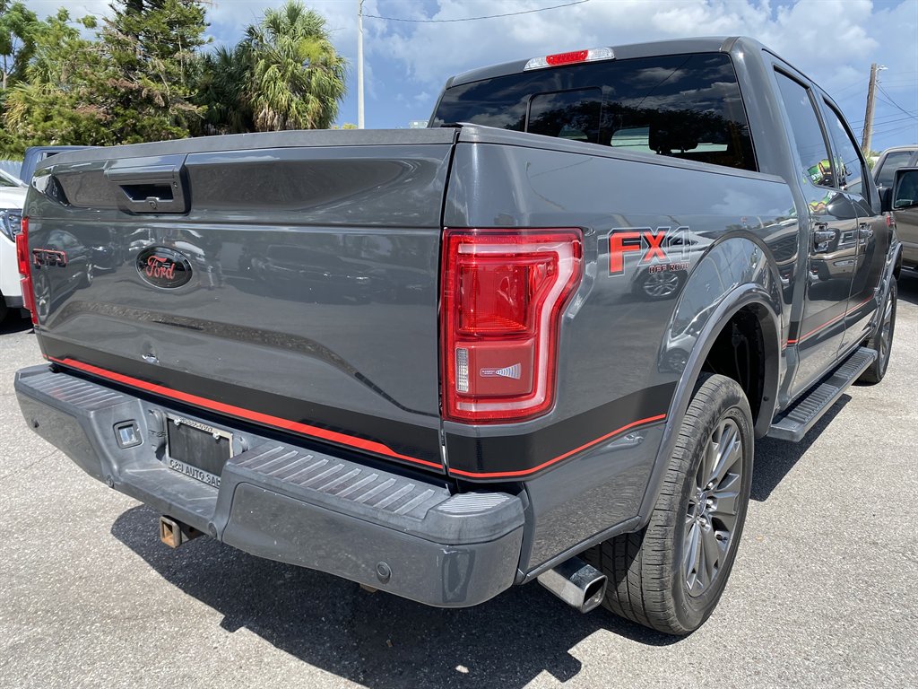2016 Ford F150 - $23,999