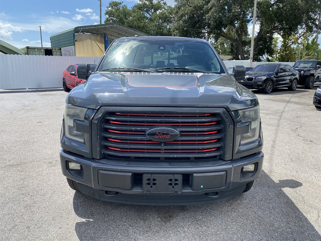 2016 Ford F150 - $23,999