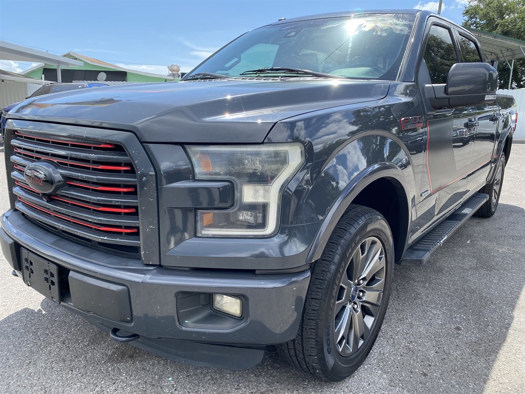 2016 Ford F150 - $23,999