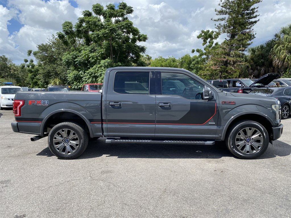 2016 Ford F150 - $23,999