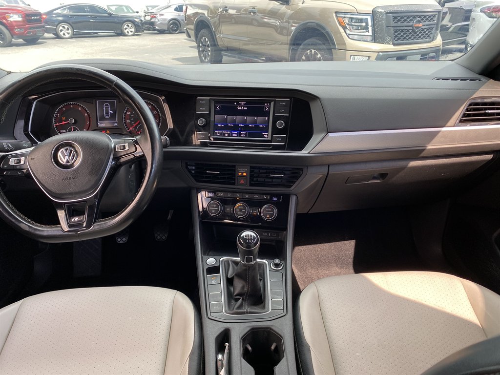 2021 Volkswagen Jetta - $16,999