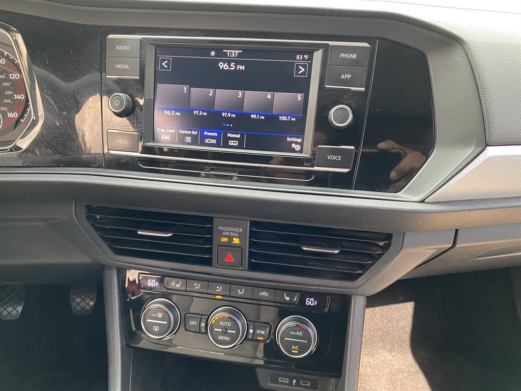 2021 Volkswagen Jetta - $16,999
