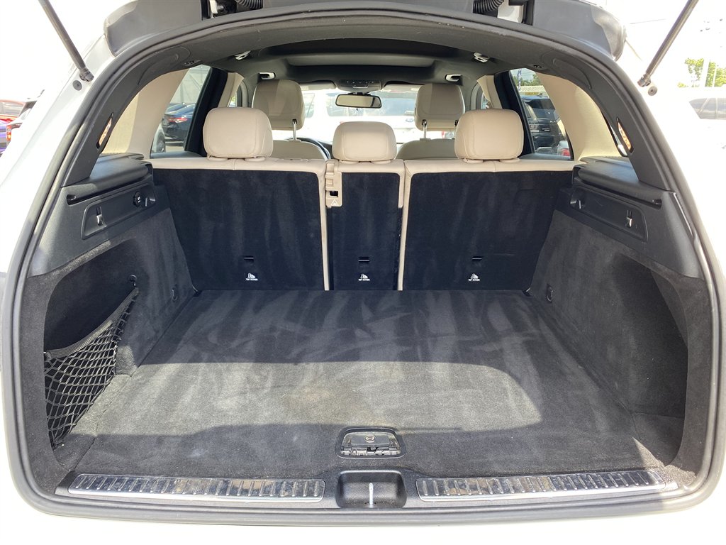 2017 Mercedes-Benz GLC - $17,999