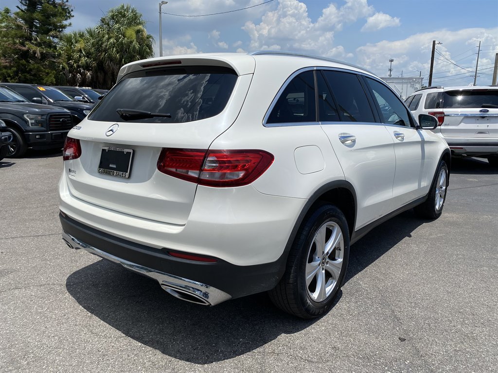 2017 Mercedes-Benz GLC - $17,999