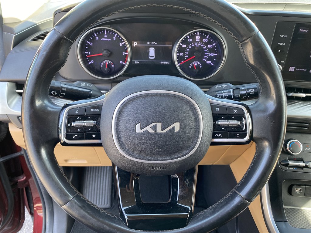 2023 Kia Carnival - $22,999