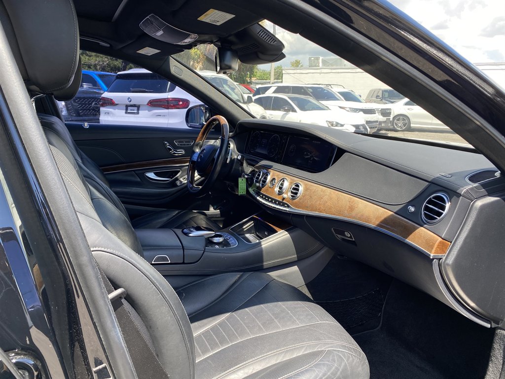 2016 Mercedes-Benz S-class - $23,999