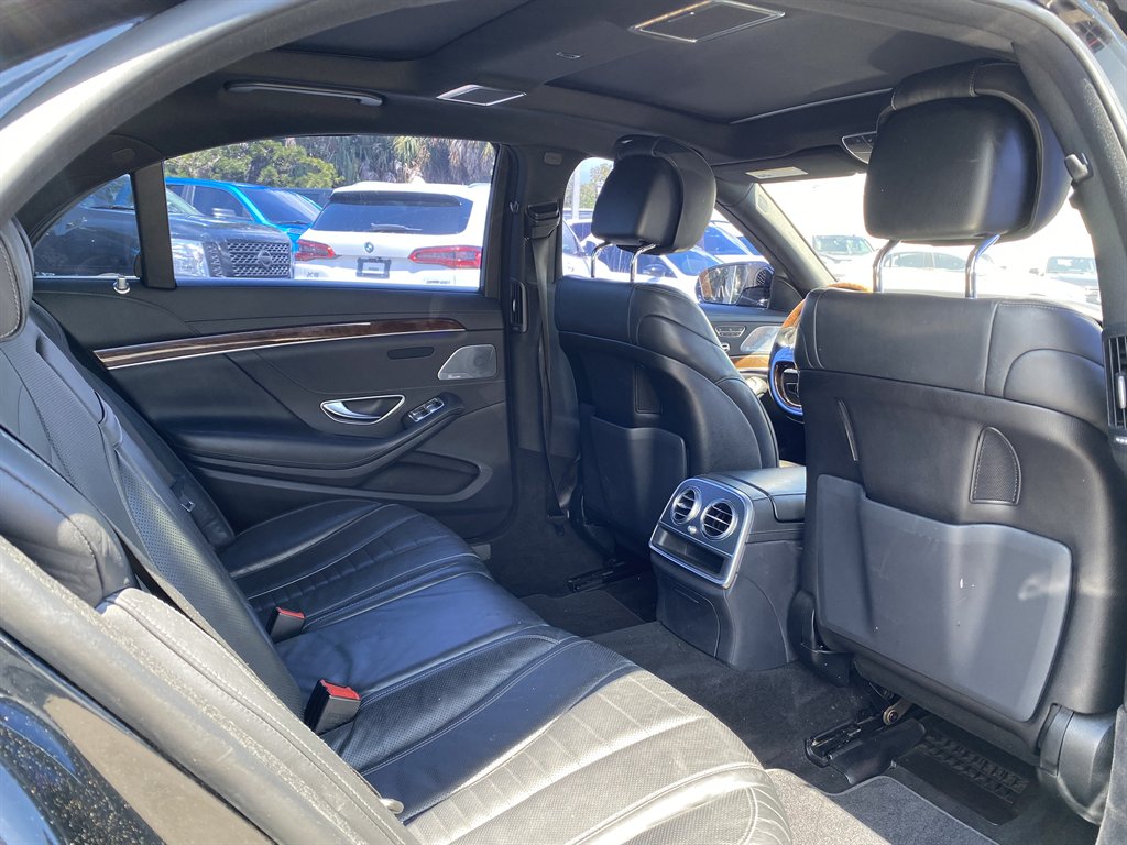 2016 Mercedes-Benz S-class - $23,999