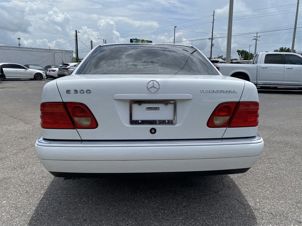 1998 Mercedes-Benz E Class - $24,999