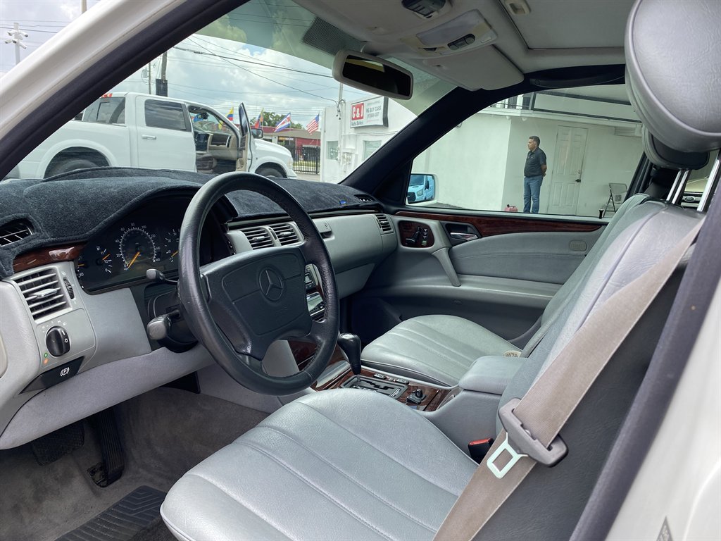 1998 Mercedes-Benz E Class - $24,999