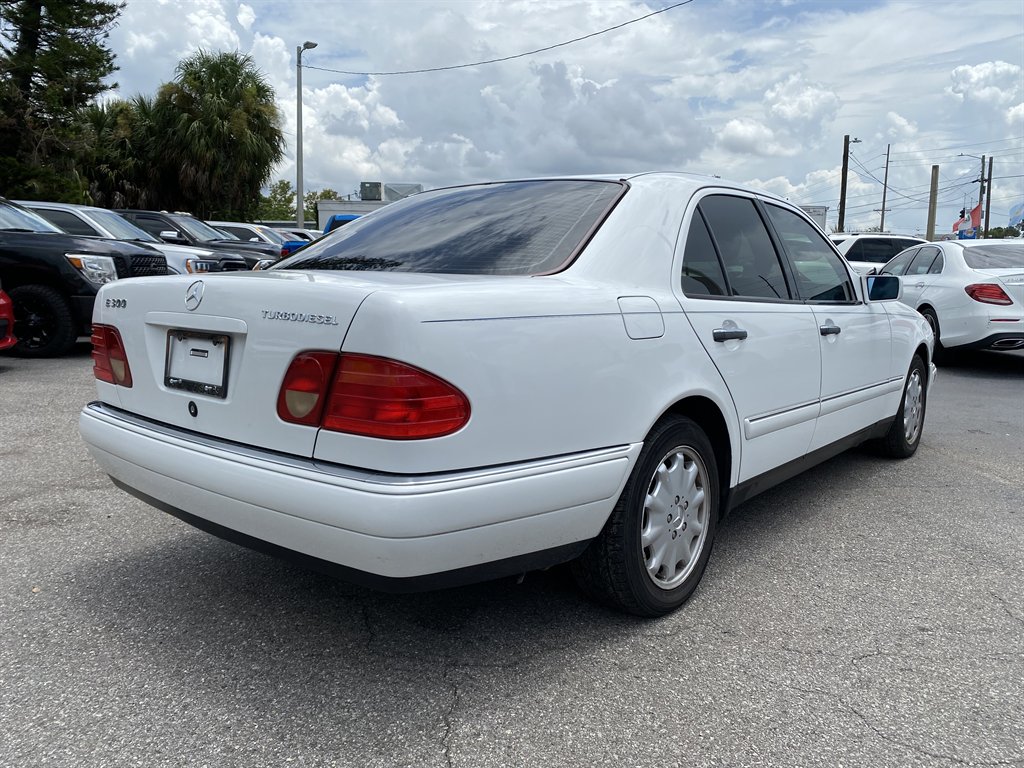 1998 Mercedes-Benz E Class - $24,999