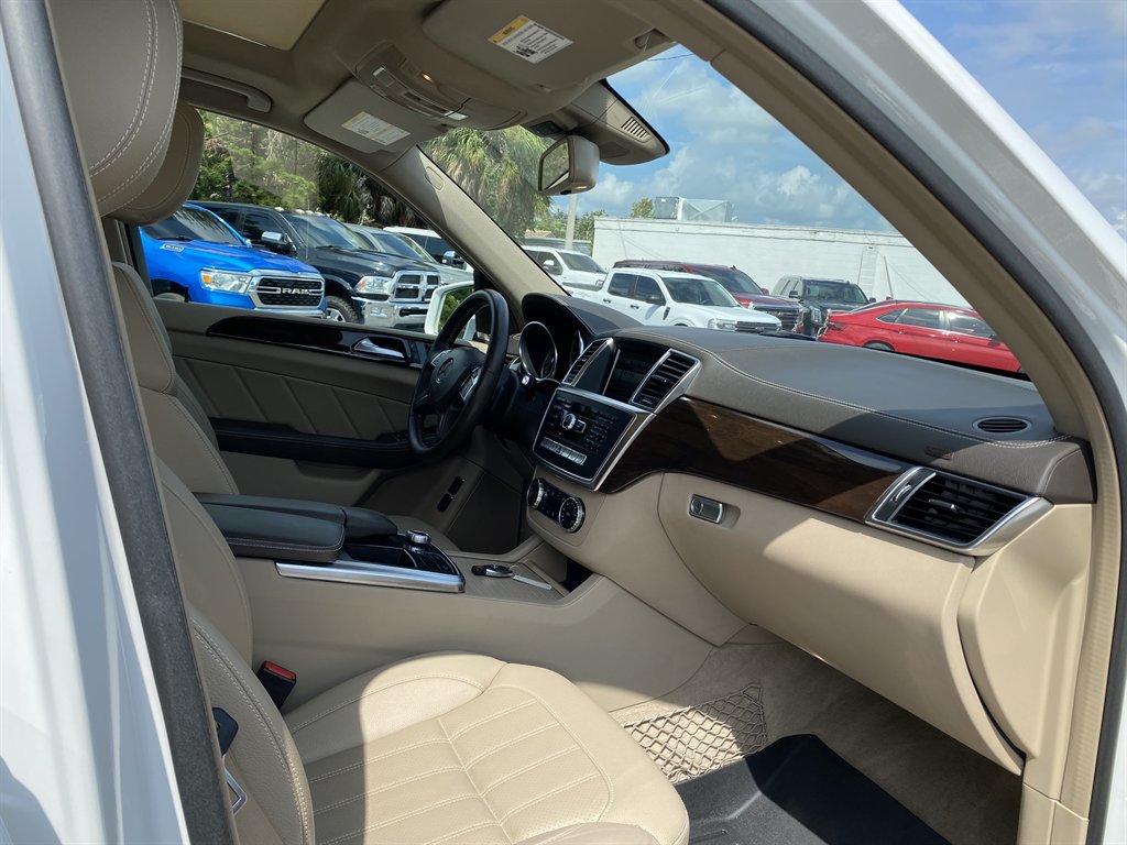 2015 Mercedes-Benz GL Class - $19,999