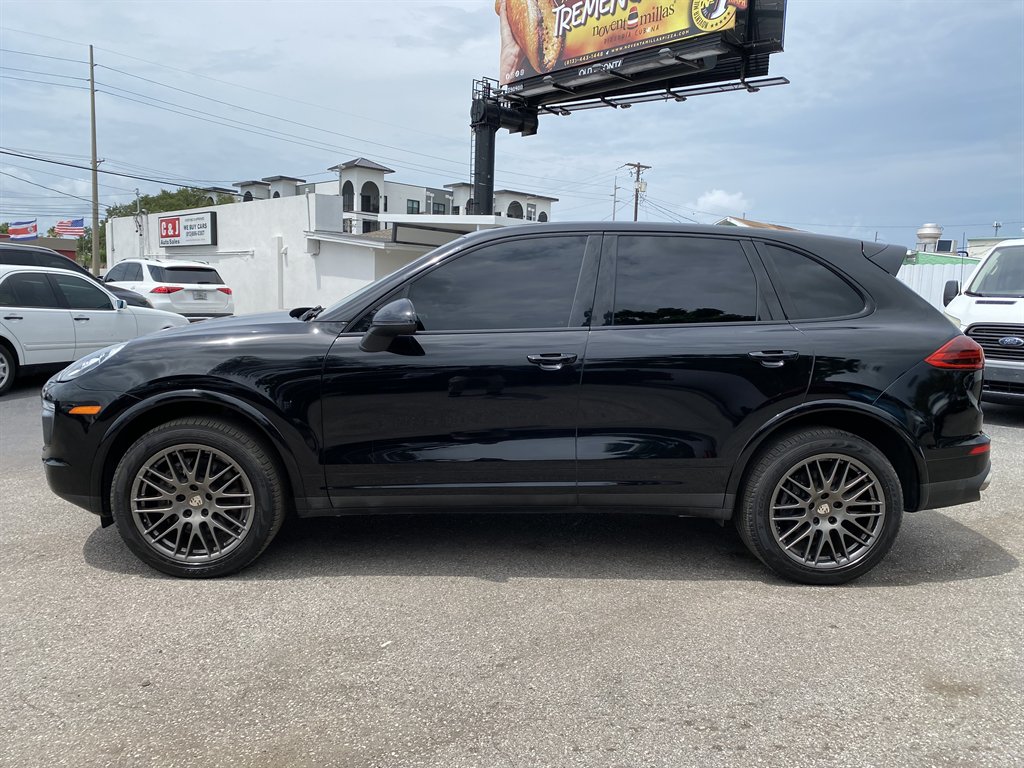 2017 Porsche Cayenne - $23,999