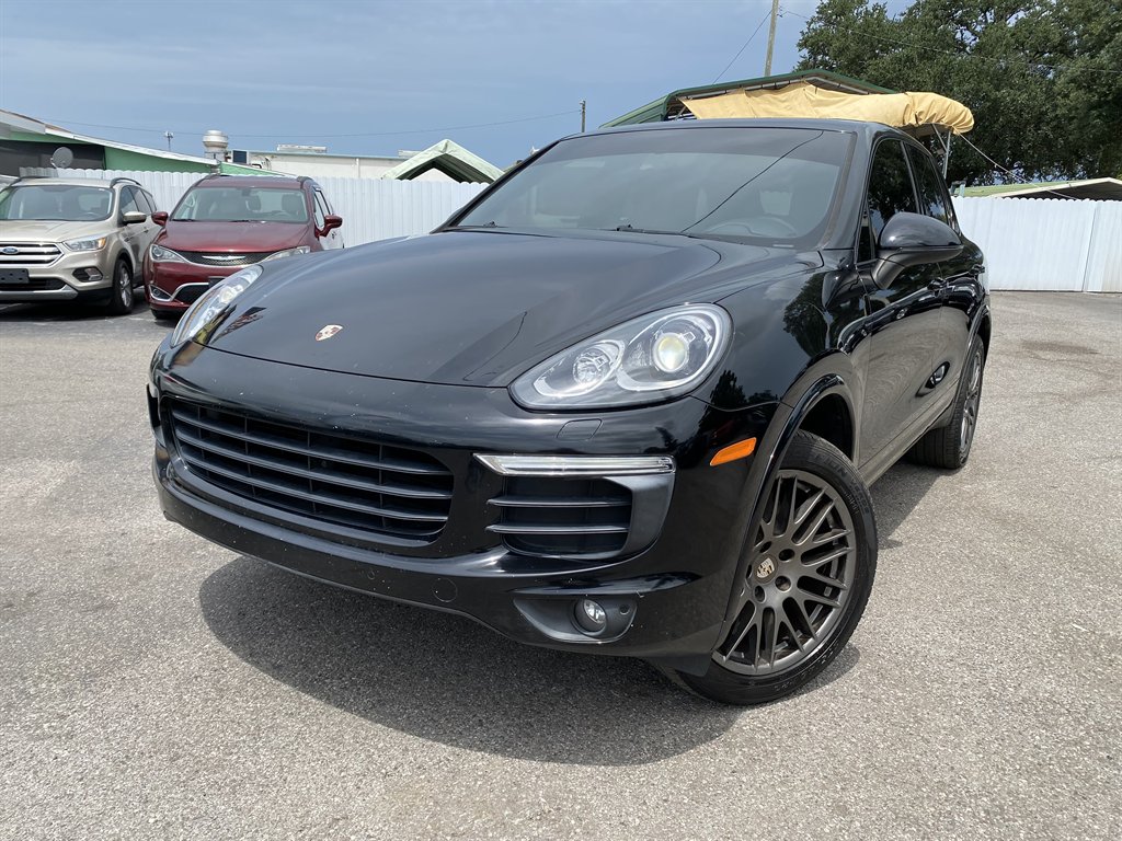 2017 Porsche Cayenne - $23,999