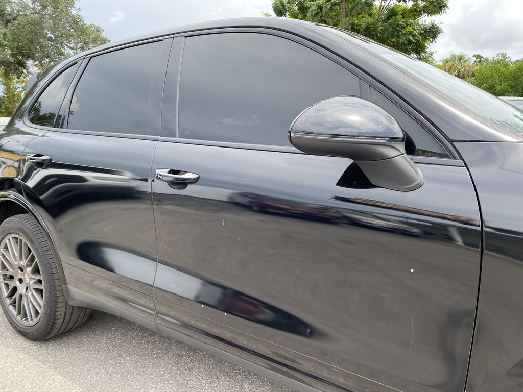 2017 Porsche Cayenne - $23,999