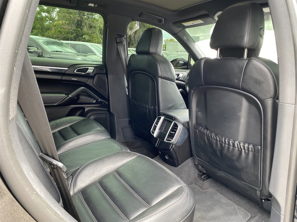 2017 Porsche Cayenne - $23,999