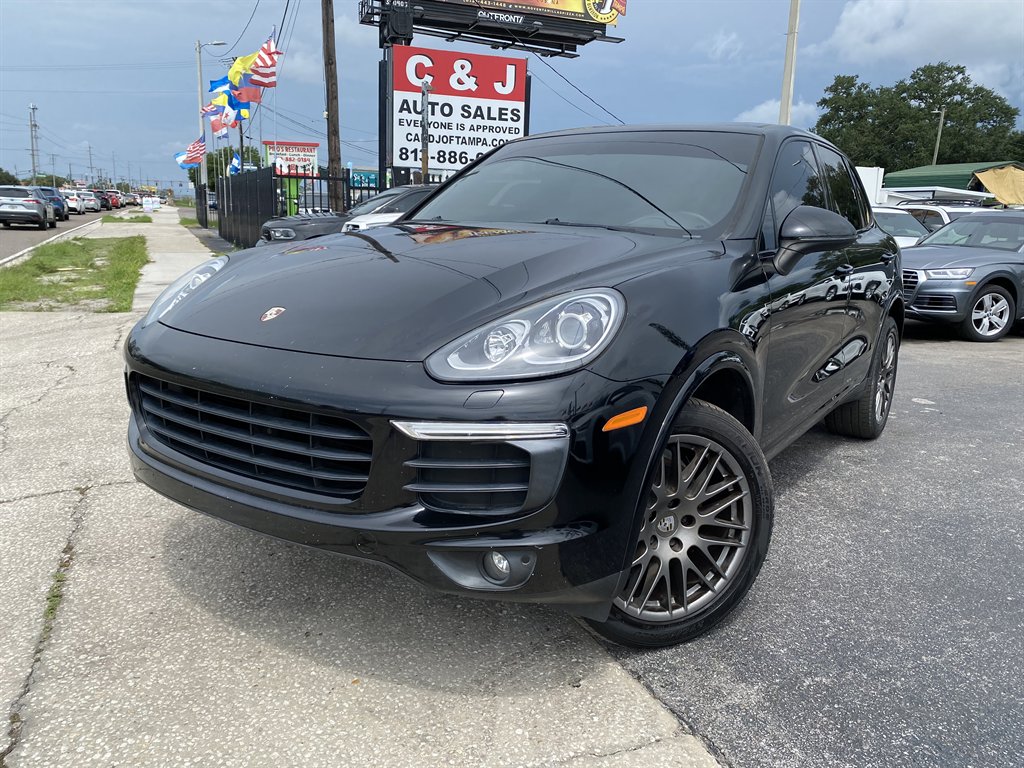2017 Porsche Cayenne - $23,999