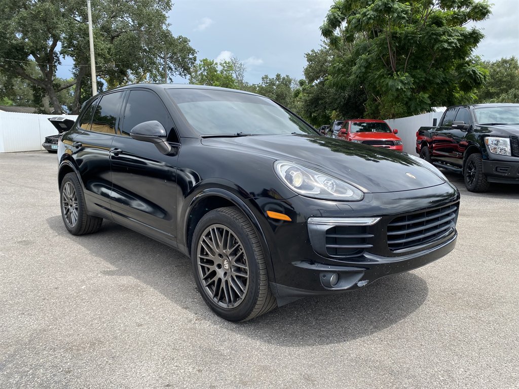 2017 Porsche Cayenne - $23,999