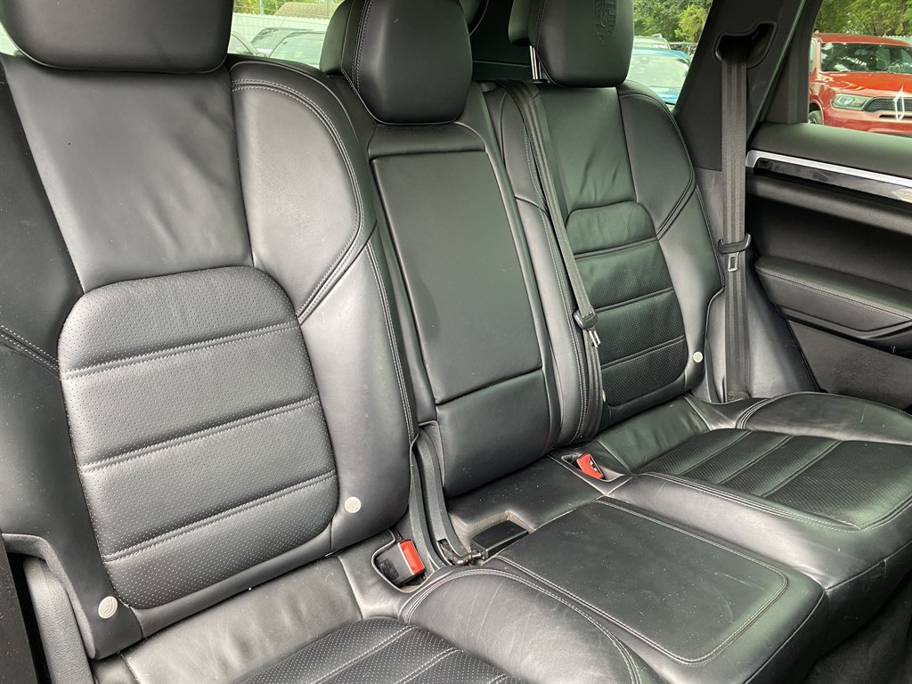 2017 Porsche Cayenne - $23,999