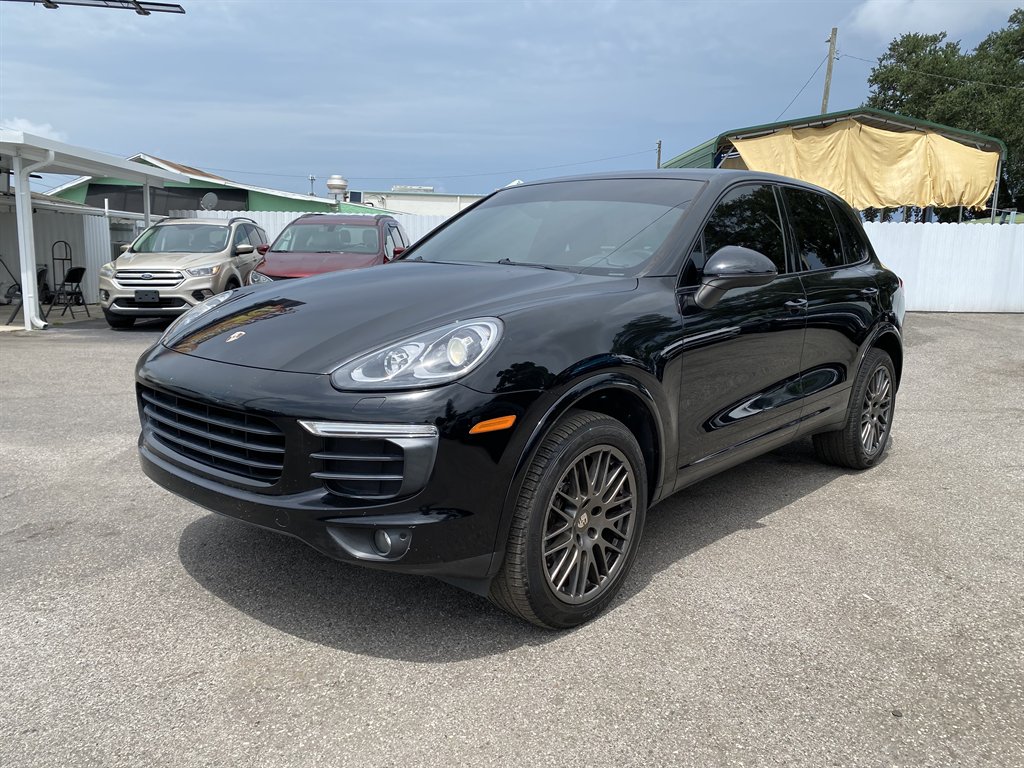 2017 Porsche Cayenne - $23,999