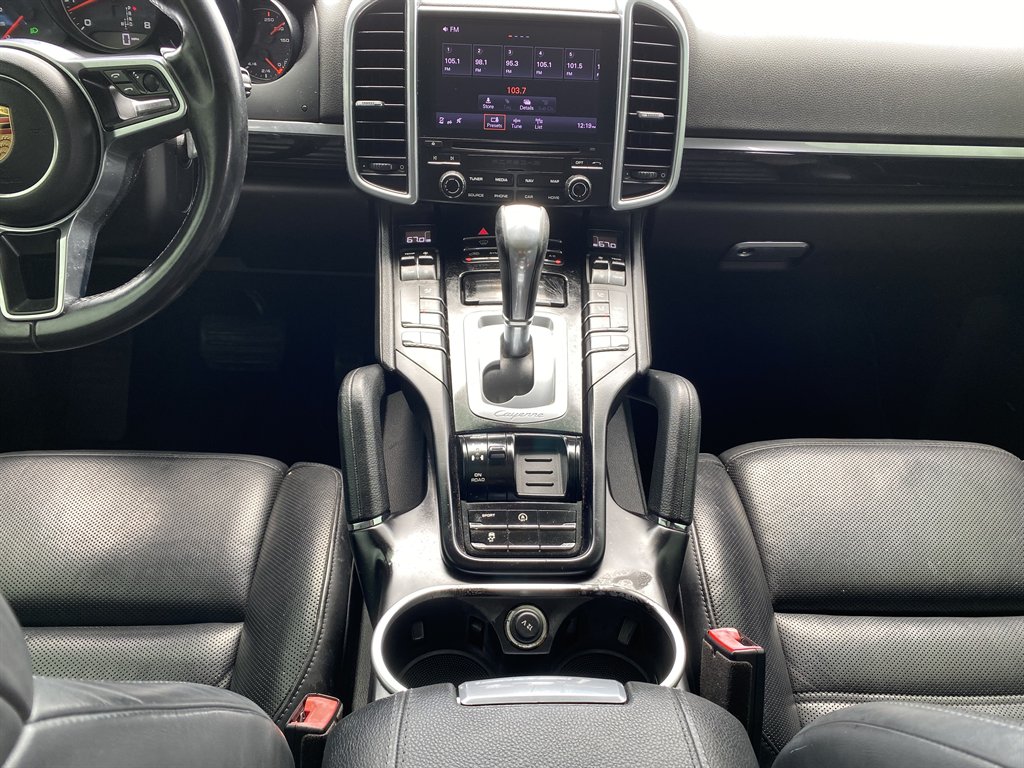 2017 Porsche Cayenne - $23,999