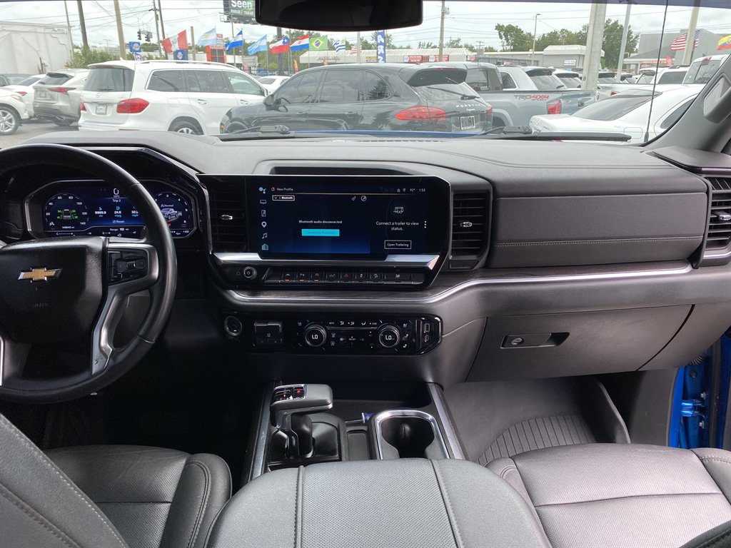 2023 Chevrolet Silverado - $37,999