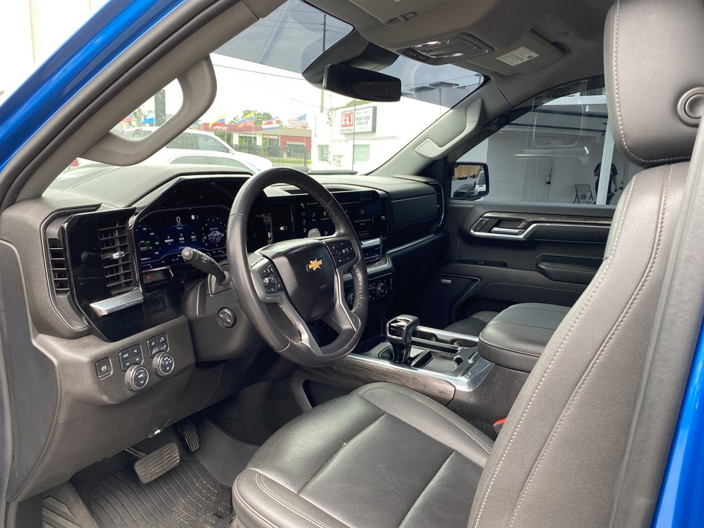 2023 Chevrolet Silverado - $37,999