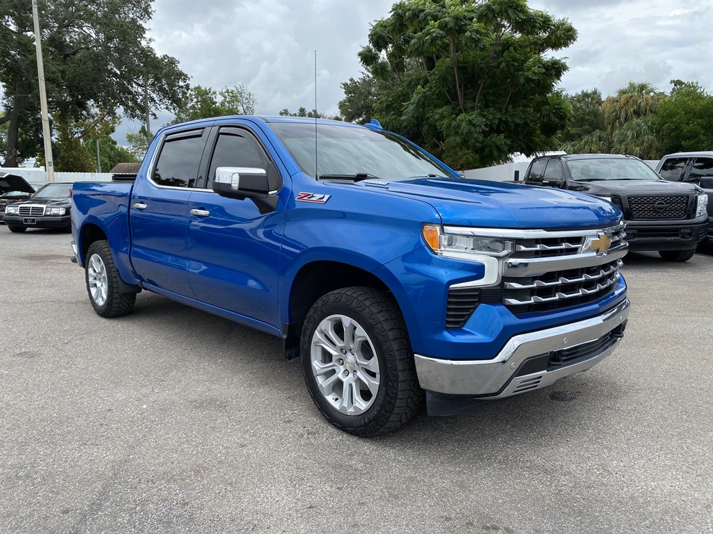 2023 Chevrolet Silverado - $37,999