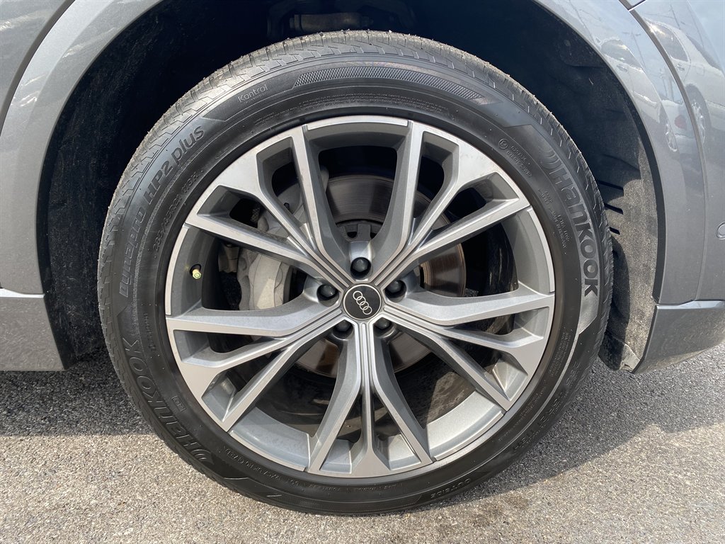 2021 Audi Q8 - $29,999
