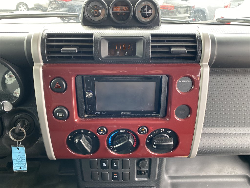 2008 Toyota FJ Cruiser - $16,999