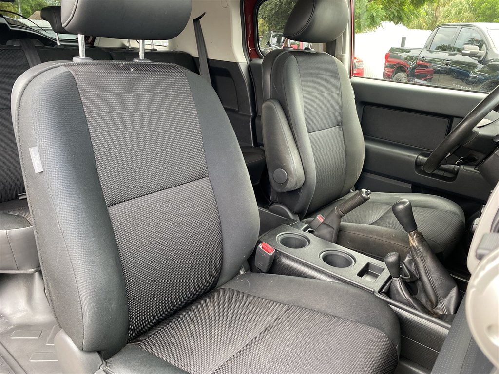 2008 Toyota FJ Cruiser - $16,999
