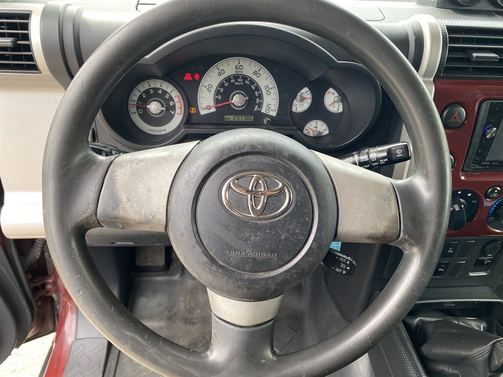 2008 Toyota FJ Cruiser - $16,999