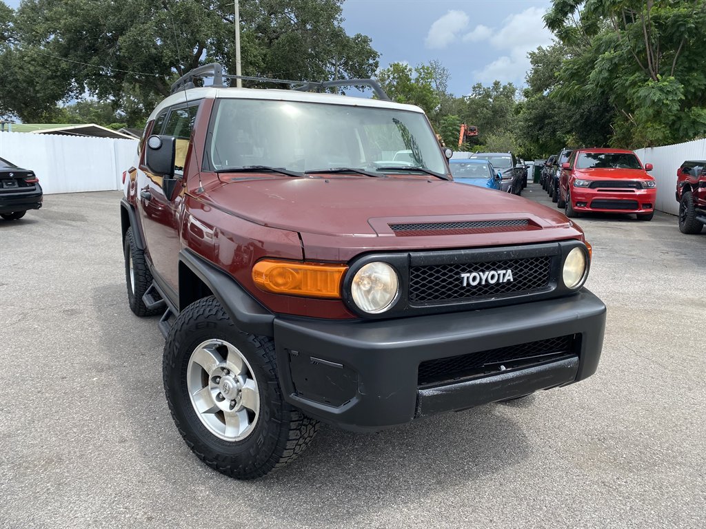 2008 Toyota FJ Cruiser - $16,999