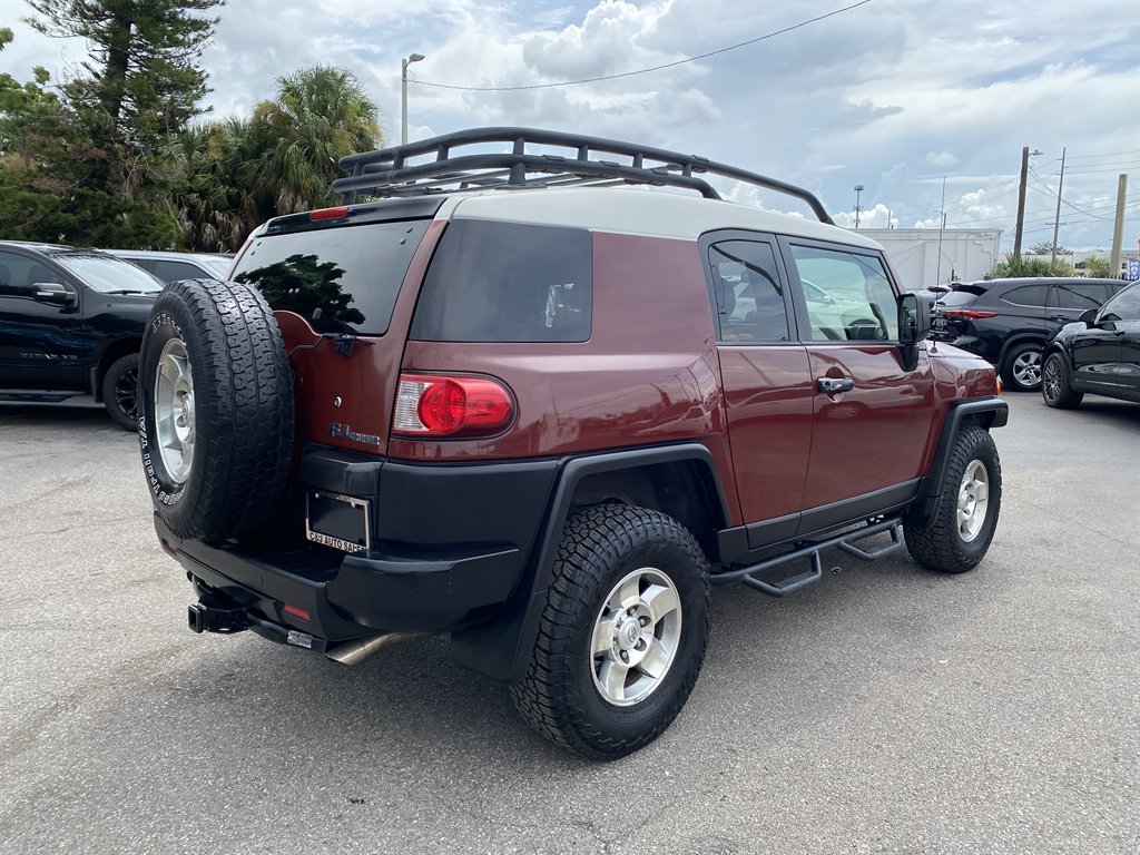 2008 Toyota FJ Cruiser - $16,999