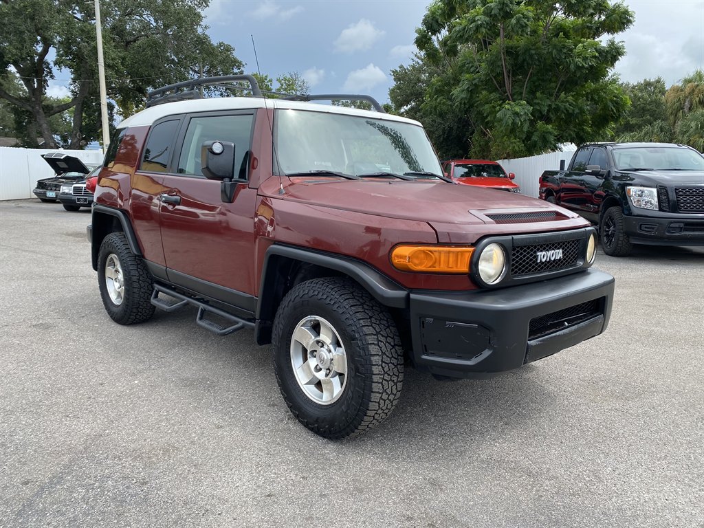 2008 Toyota FJ Cruiser - $16,999