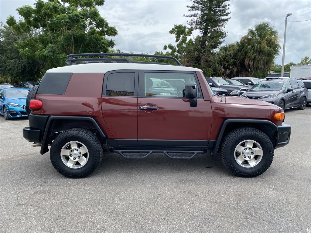 2008 Toyota FJ Cruiser - $16,999