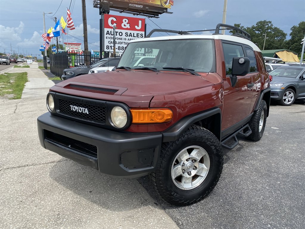 2008 Toyota FJ Cruiser - $16,999