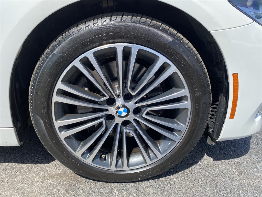 2018 BMW 530e - $18,999