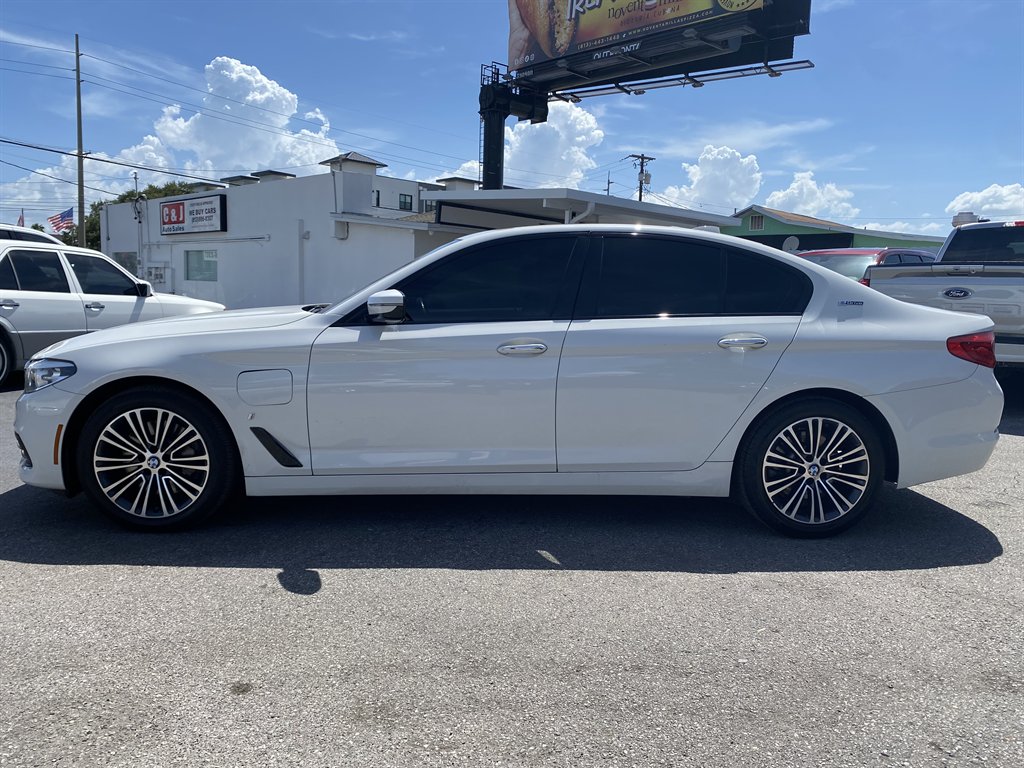2018 BMW 530e - $18,999