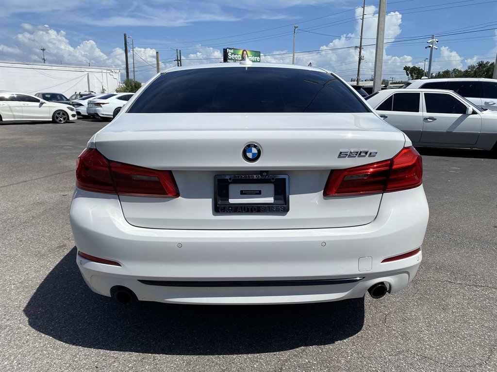 2018 BMW 530e - $18,999