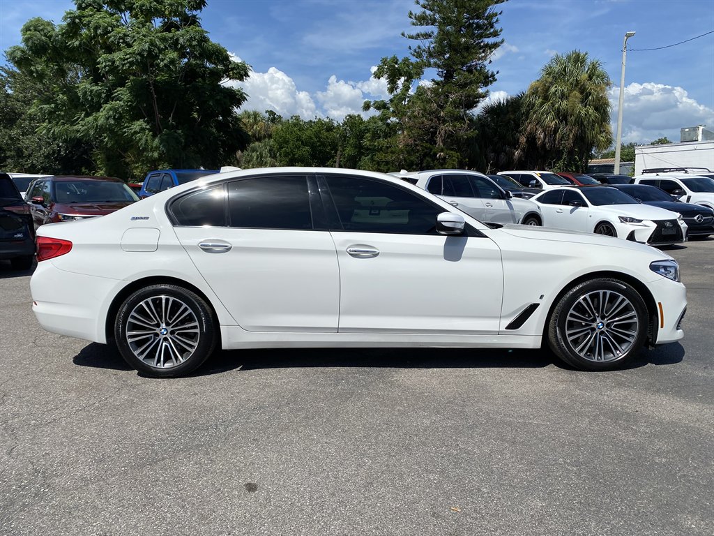 2018 BMW 530e - $18,999