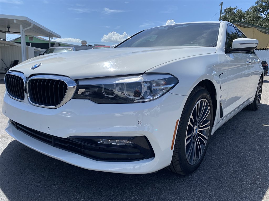 2018 BMW 530e - $18,999