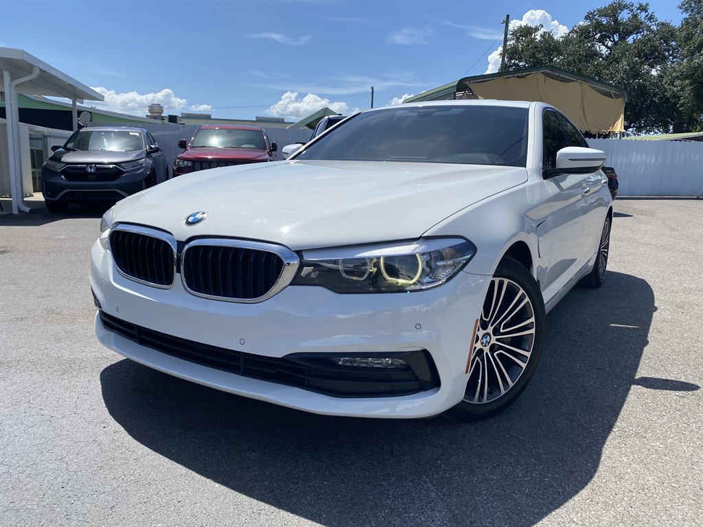 2018 BMW 530e - $18,999